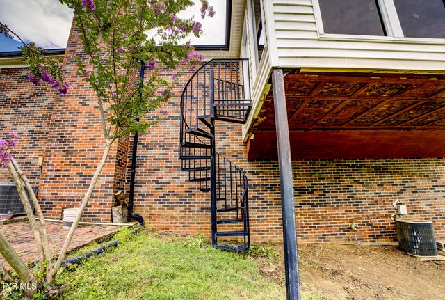 109 Benton Drive, Gate City, VA 24251