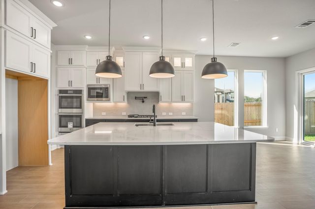 1207 Old Forest Drive, Missouri City, TX 77459