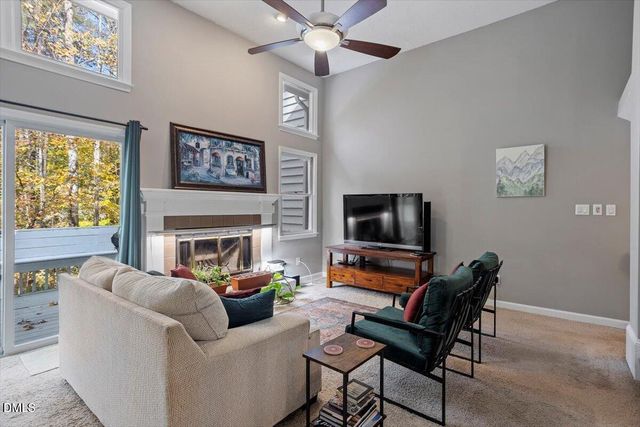 100 Hunting Chase 1d, Cary, NC 27513