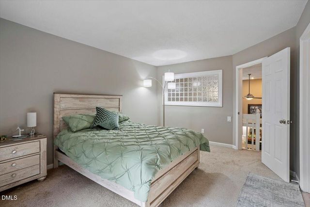 100 Hunting Chase 1d, Cary, NC 27513