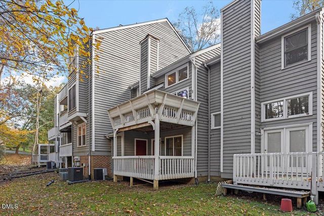 100 Hunting Chase 1d, Cary, NC 27513