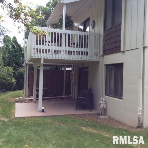 3001 31ST Street E, Rock Island, IL 61201