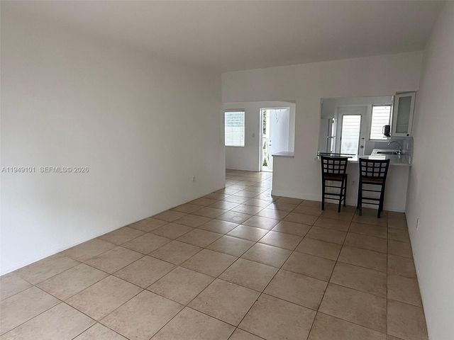 10250 W Bay Harbor Dr 2C, Bay Harbor Islands, FL 33154