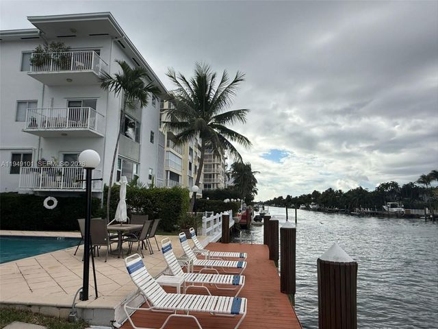 10250 W Bay Harbor Dr 2C, Bay Harbor Islands, FL 33154