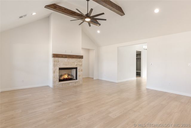 25 E 32nd Street, Sand Springs, OK 74063