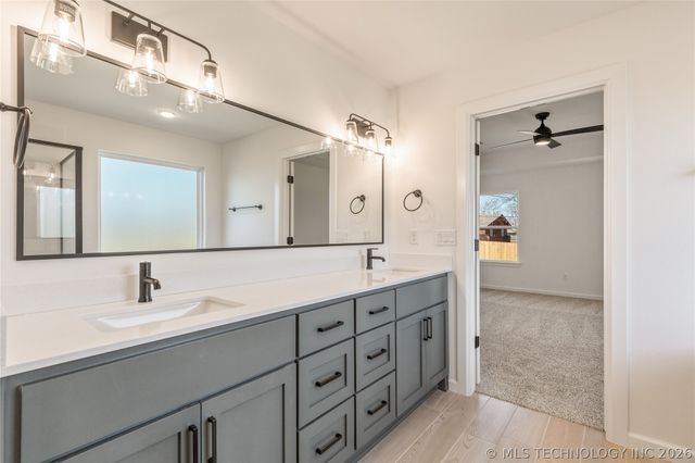 25 E 32nd Street, Sand Springs, OK 74063
