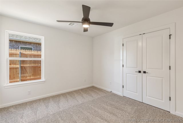 25 E 32nd Street, Sand Springs, OK 74063