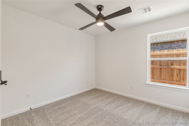 25 E 32nd Street, Sand Springs, OK 74063