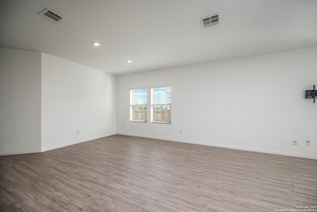 31815 Christmas Rose, Bulverde, TX 78163