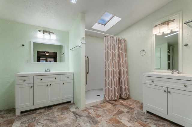 32621 Duck Creek Boulevard, Afton, OK 74331