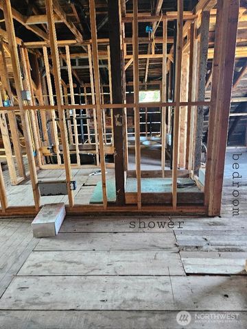 817 E 7th Street, Port Angeles, WA 98362