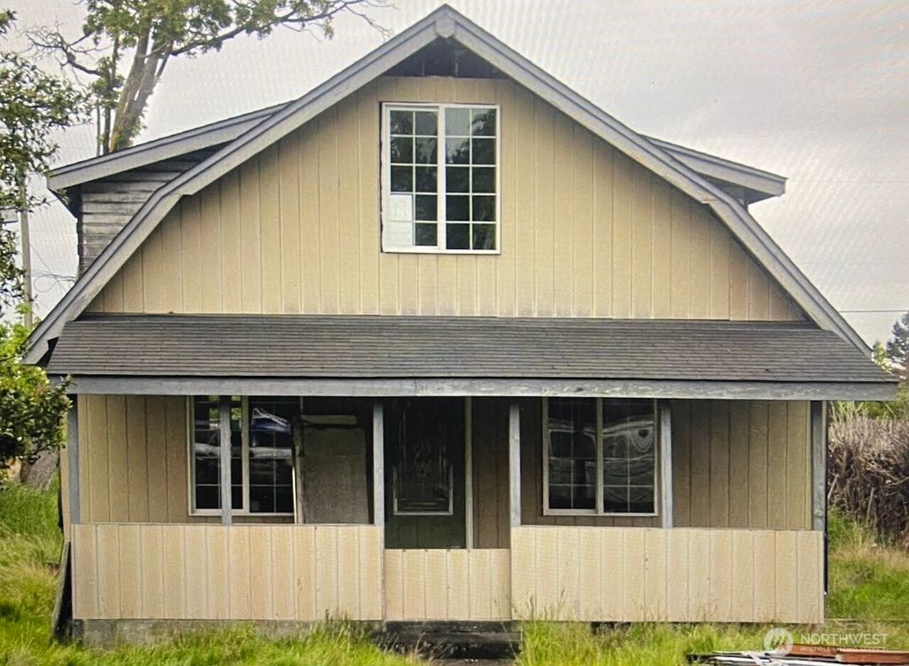 817 E 7th Street, Port Angeles, WA 98362