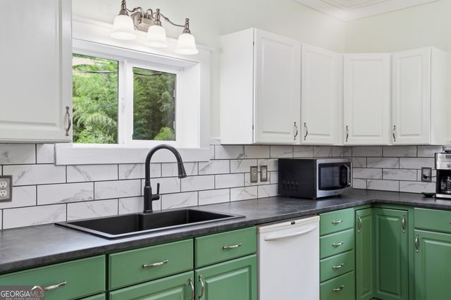 407 Cedar Avenue, Demorest, GA 30535