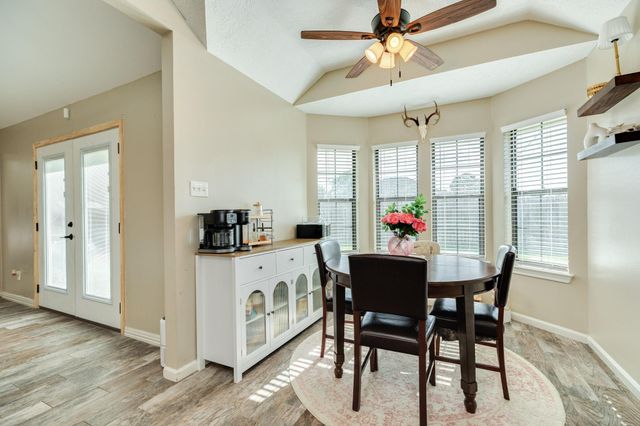 1164 Thomas Drive, Angleton, TX 77515
