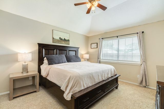 1164 Thomas Drive, Angleton, TX 77515
