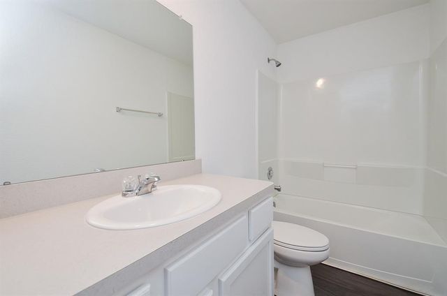 5434 Logan Dale Dr Drive, Brookshire, TX 77423
