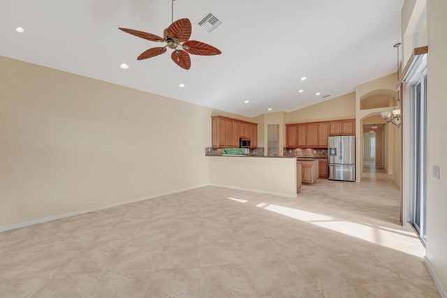 7903 Ferndale Bend Drive, Lake Worth, FL 33467