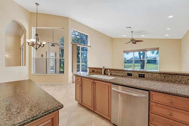 7903 Ferndale Bend Drive, Lake Worth, FL 33467