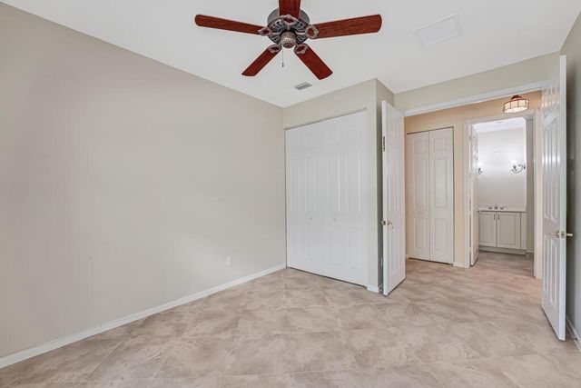 7903 Ferndale Bend Drive, Lake Worth, FL 33467