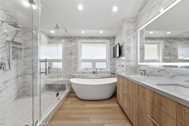 19510 Merridy, Northridge, CA 91324