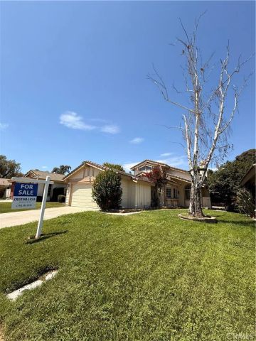 30612 HOLLYBERRY Lane, Temecula, CA 92591
