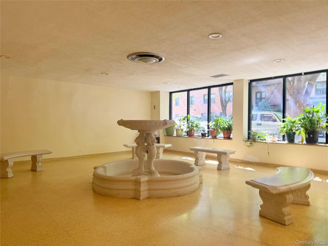 9935 59th Avenue 5E, Corona, NY 11368