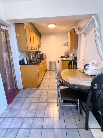 9935 59th Avenue 5E, Corona, NY 11368