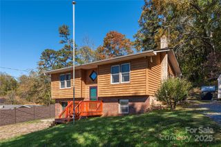 29 Arrowhead Road, Clyde, NC 28721