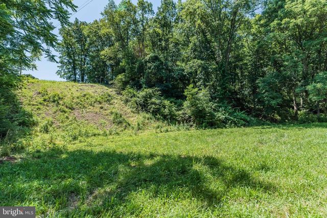 9713 ROWE RUN RD, Shippensburg, PA 17257