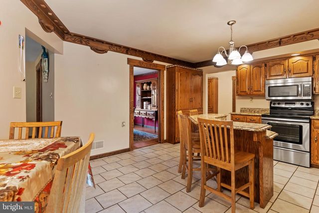 9713 ROWE RUN RD, Shippensburg, PA 17257