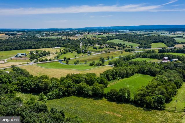 9713 ROWE RUN RD, Shippensburg, PA 17257