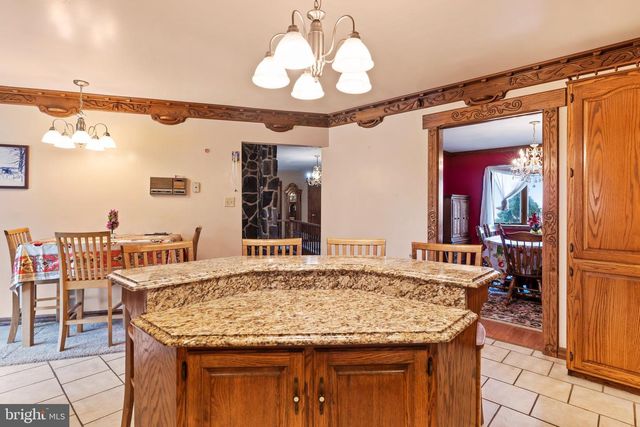 9713 ROWE RUN RD, Shippensburg, PA 17257