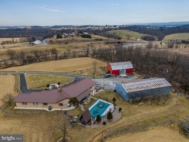 9713 ROWE RUN RD, Shippensburg, PA 17257