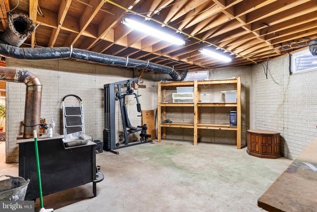 9713 ROWE RUN RD, Shippensburg, PA 17257