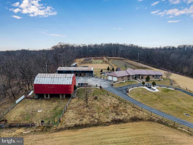 9713 ROWE RUN RD, Shippensburg, PA 17257