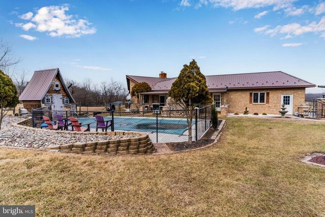 9713 ROWE RUN RD, Shippensburg, PA 17257