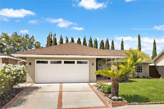 24211 Barquero Drive, Mission Viejo, CA 92691