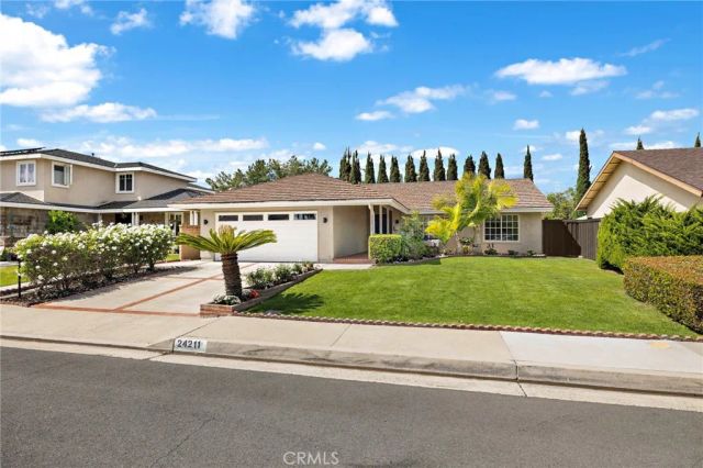 24211 Barquero Drive, Mission Viejo, CA 92691