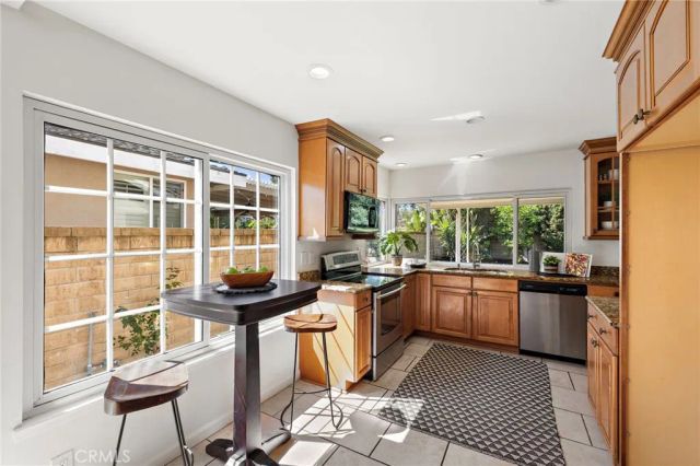 24211 Barquero Drive, Mission Viejo, CA 92691