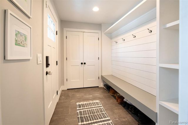 422 Walnut Avenue, Royal Oak, MI 48073