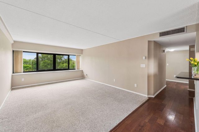 1920 S 1st Street 109, Minneapolis, MN 55454