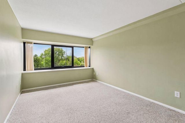 1920 S 1st Street 109, Minneapolis, MN 55454