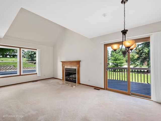 7926 Stewart Drive, Darien, IL 60561