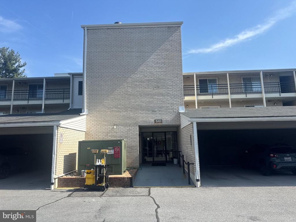 Image 4 of property listing at 15401 BASSETT LN #2B, Silver Spring, MD 20906