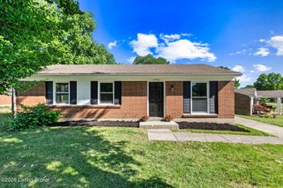 5704 Toebbe Ln, Louisville, KY 40229
