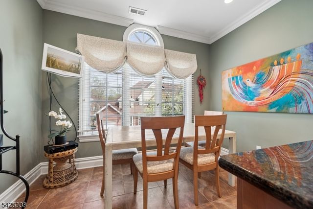 28 SCHMIDT CIRCLE, Watchung Boro, NJ 07069