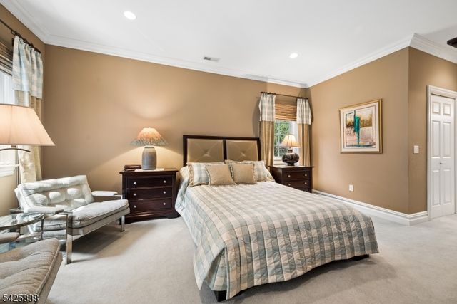 28 SCHMIDT CIRCLE, Watchung Boro, NJ 07069