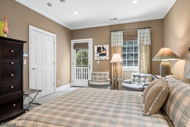 28 SCHMIDT CIRCLE, Watchung Boro, NJ 07069