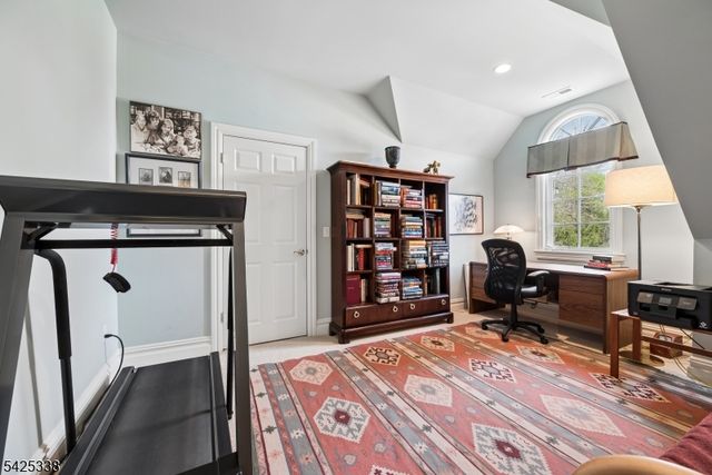 28 SCHMIDT CIRCLE, Watchung Boro, NJ 07069