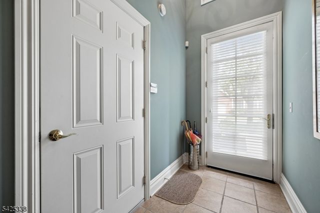 28 SCHMIDT CIRCLE, Watchung Boro, NJ 07069